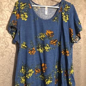 3XL Lularoe Classic T- EUC